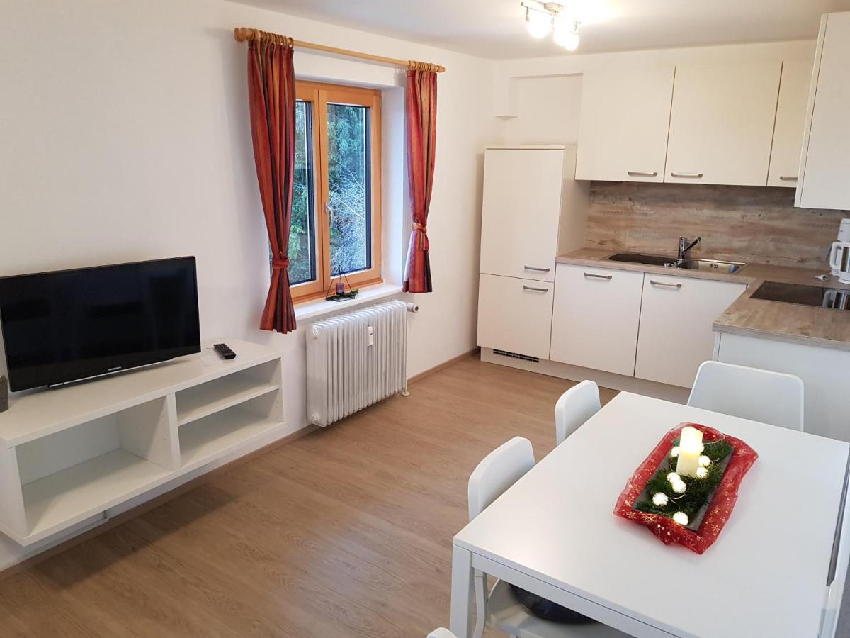 Schoenblick Hotel Garni Ferienwohnungen Lindenberg im Allgäu Eksteriør bilde