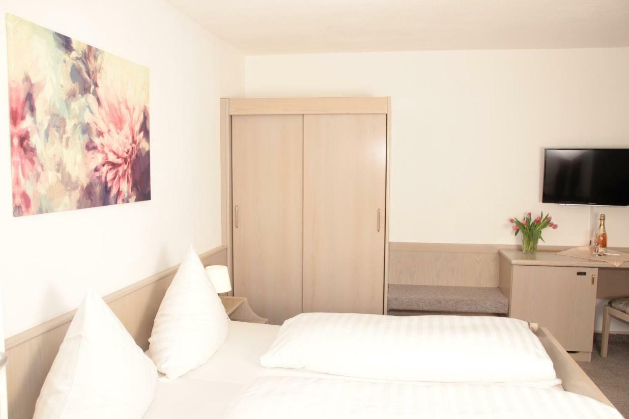 Schoenblick Hotel Garni Ferienwohnungen Lindenberg im Allgäu Eksteriør bilde