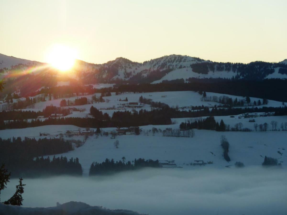 Schoenblick Hotel Garni Ferienwohnungen Lindenberg im Allgäu Eksteriør bilde